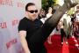 Ricky Gervais Defends Trevor Noah at Emmys Screening for 'Derek', Wants Your Negative Comments Ricky Gervais Defends Trevor Noah at Emmys Screening for 'Derek', Wants Your Negative Comments