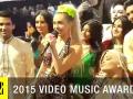 Miley Cyrus’s Epic Behind the Scenes VMA Selfie Miley Cyrus’s Epic Behind the Scenes VMA Selfie
